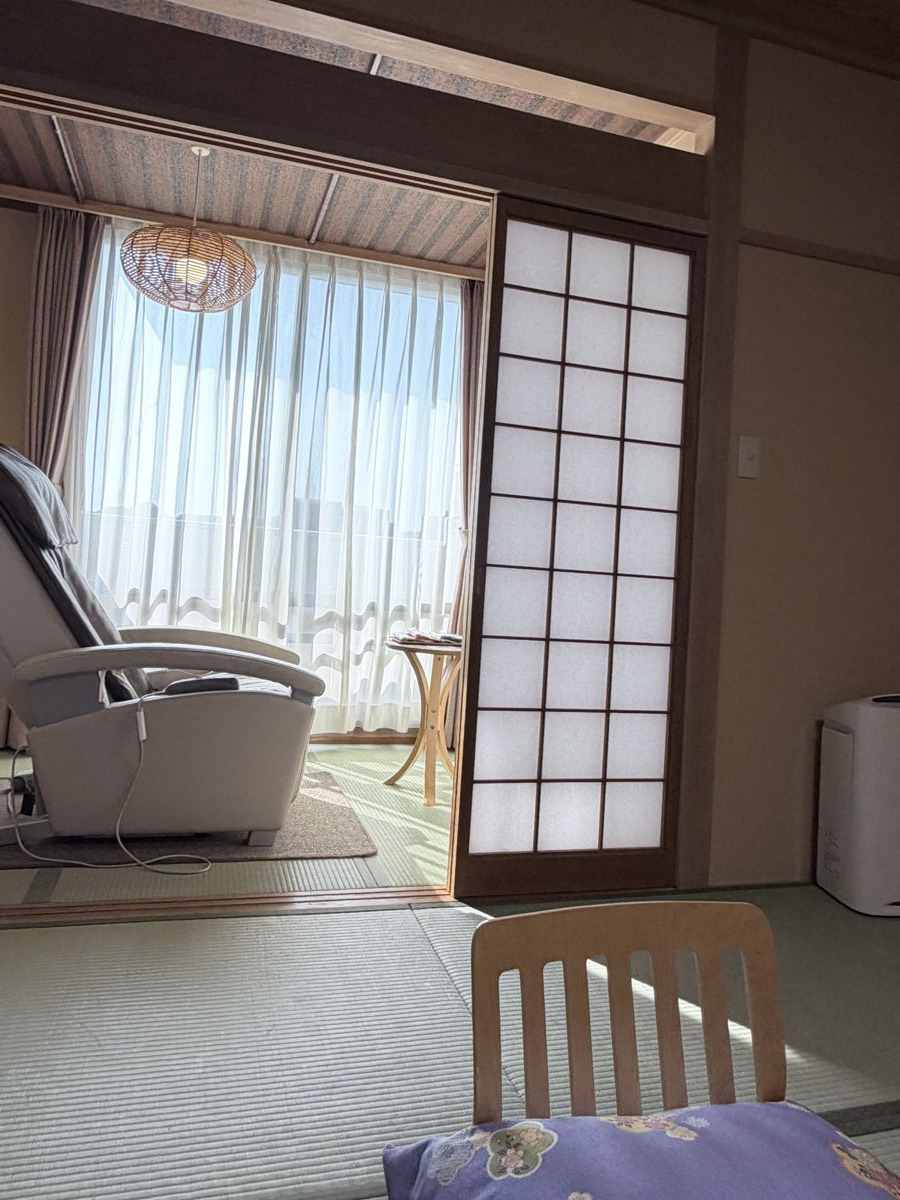 道後プリンスホテルの和室の客室